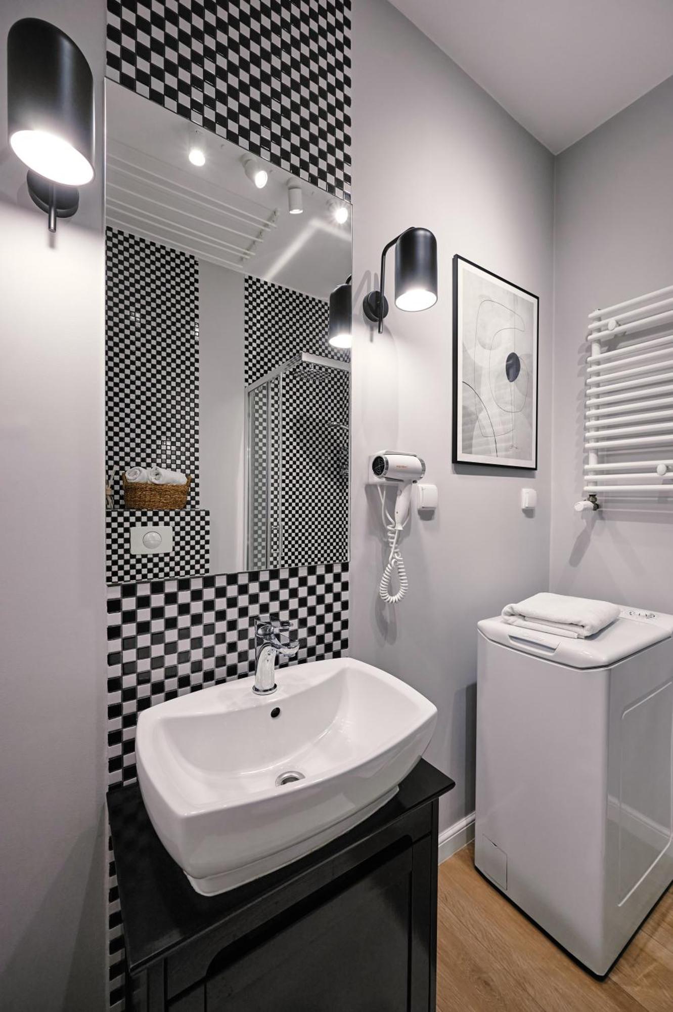 Wielopole17 Max Apartment With Ac Krasków Εξωτερικό φωτογραφία